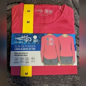 Reel life Sun Defender Tee women's Size Medium new with tags